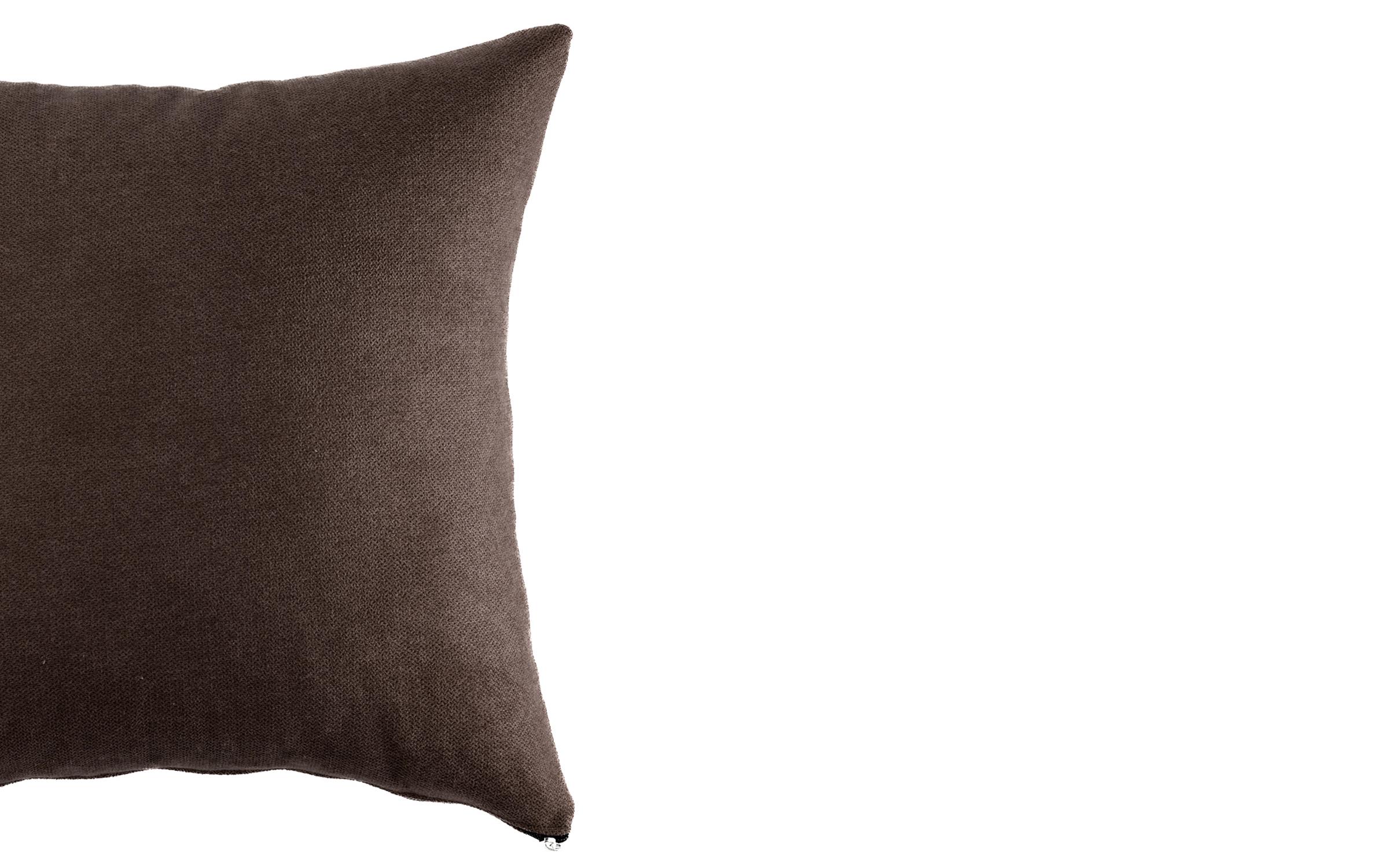 Perna decorativa 04902, maro  2